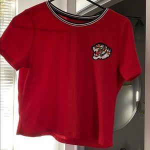 Women’s short sleeve crop top